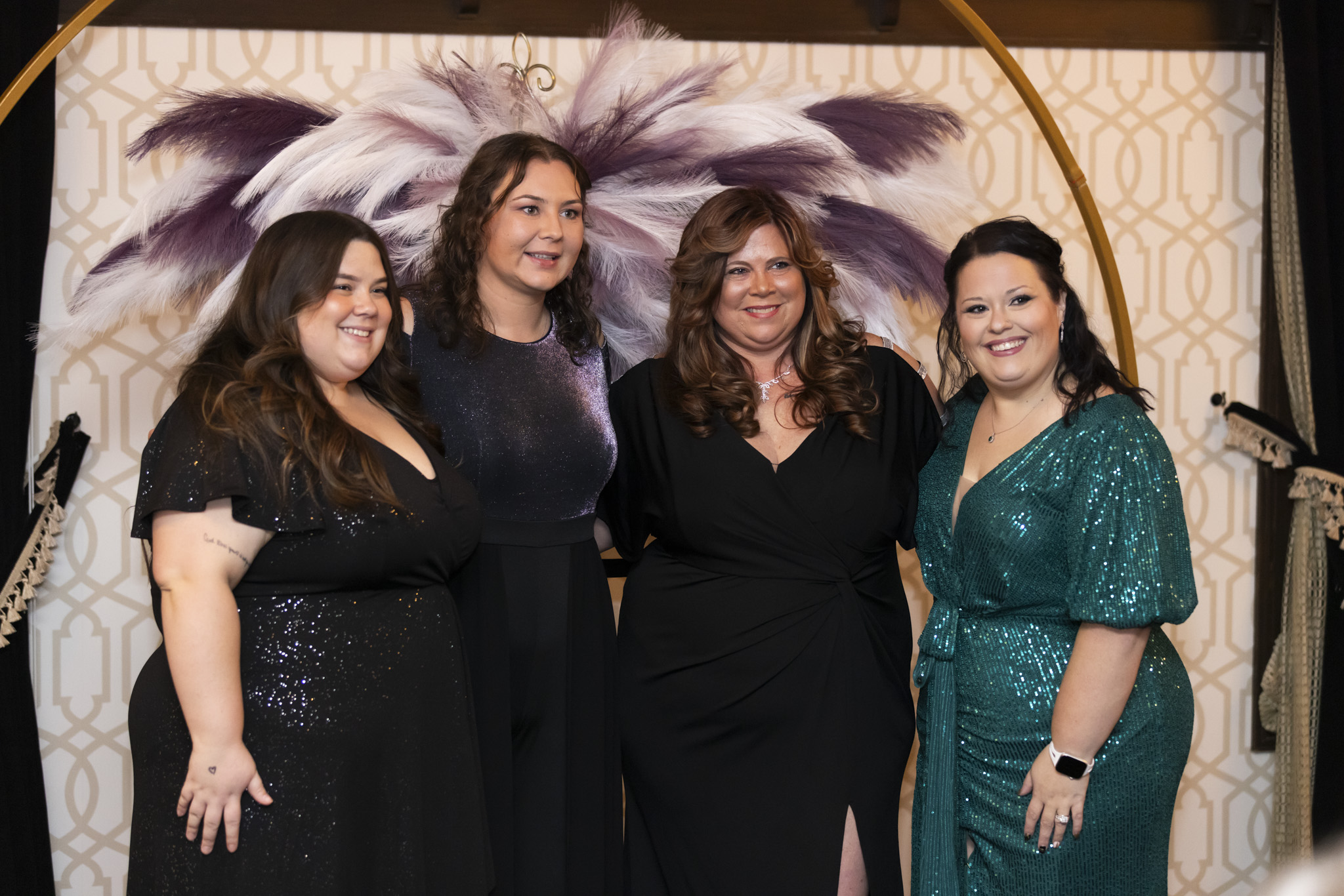 20231109-WeEmpowHERGala-ThelmaCenterFondDuLac-SOCIALSIZED-42